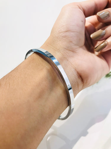 Sleek Bracelet